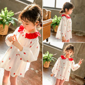 Tavaszi gyerekruha fehér színben, hímzéssel