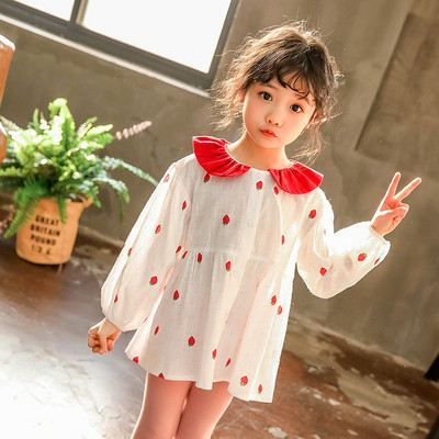 Tavaszi gyerekruha fehér színben, hímzéssel