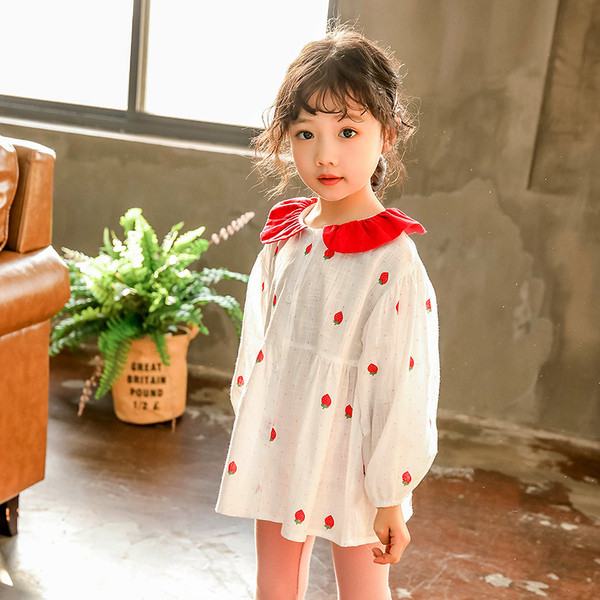 Tavaszi gyerekruha fehér színben, hímzéssel