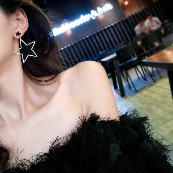 Cercei de dama cu pietre decorative din aur si argint