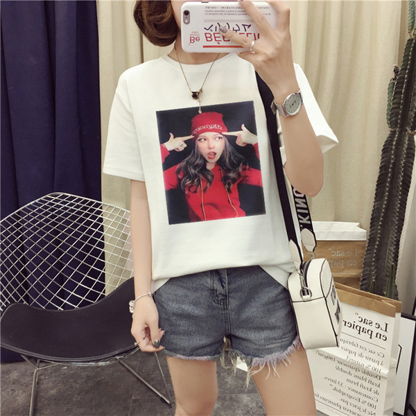 Γυναικείο μπλουζάκι  σε λευκό χρώμα