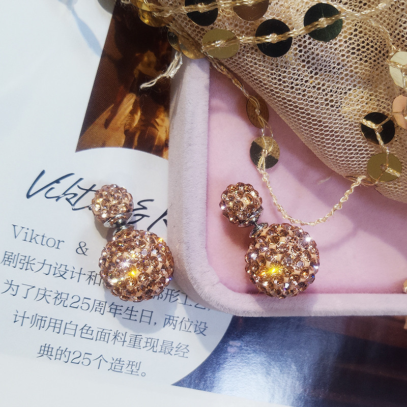 Modern női fülbevaló kövekkel, két színben