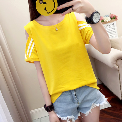 Tricou de dama modern cu decolteu in V si broderie - inscriptie in mai multe culori