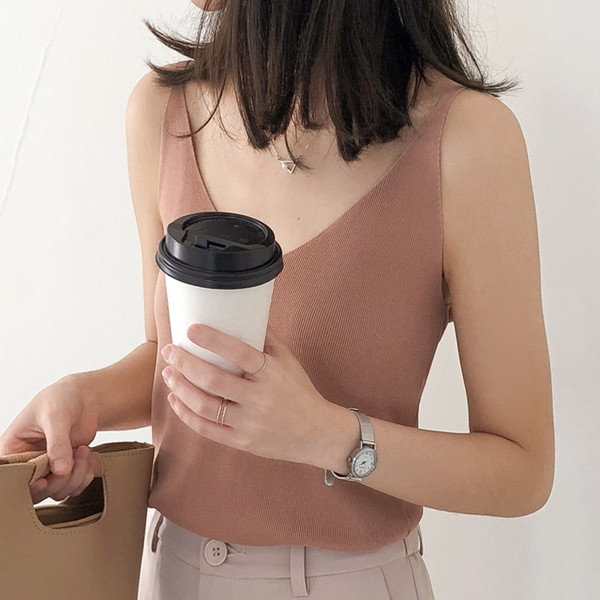 Női felső sima modell vékony pántokkal, különböző színekben