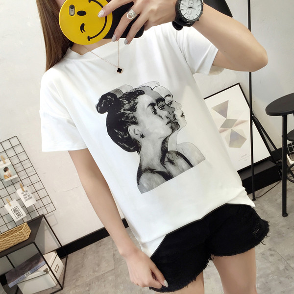 Γυναικεία μπλούζα με άσπρο και μαύρο χρώμα