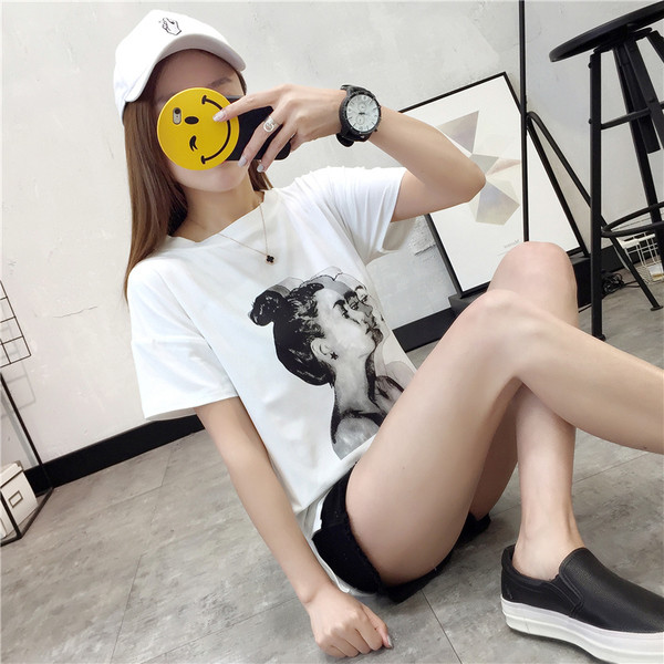 Γυναικεία μπλούζα με άσπρο και μαύρο χρώμα