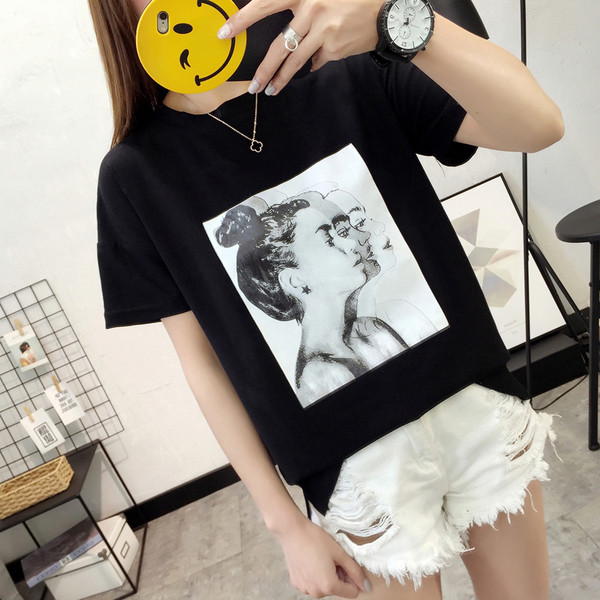 Γυναικεία μπλούζα με άσπρο και μαύρο χρώμα