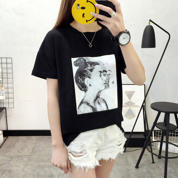 Γυναικεία μπλούζα με άσπρο και μαύρο χρώμα