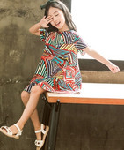 Stílusos gyerekruha modell rövid ujjal