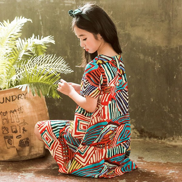 Stílusos gyerekruha modell rövid ujjal