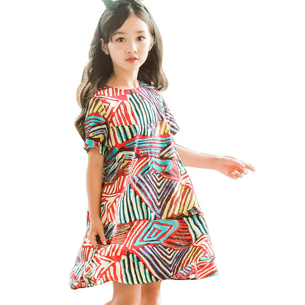 Stílusos gyerekruha modell rövid ujjal