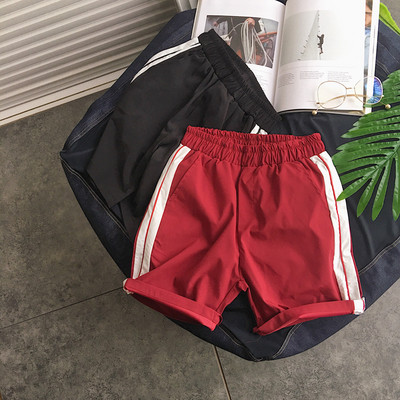 Sport rövidnadrág fekete és piros színben