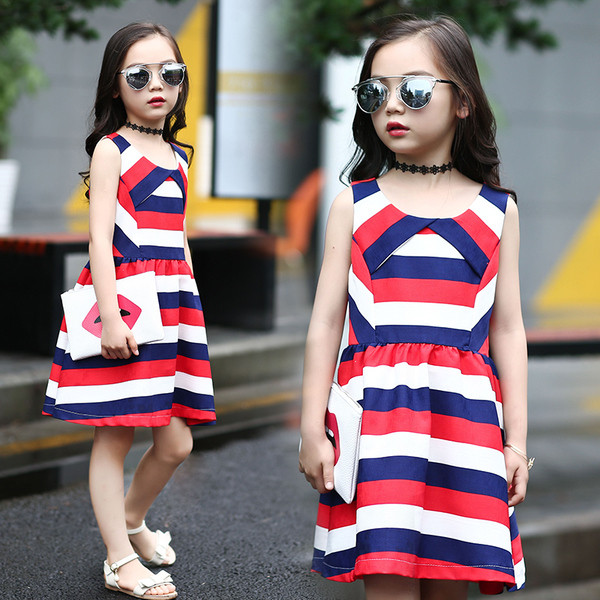 Stílusos, O-nyakú gyerekruha lányoknak