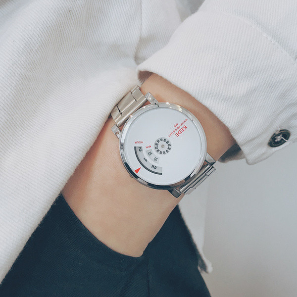 Ceas elegant pentru bărbați în alb-negru