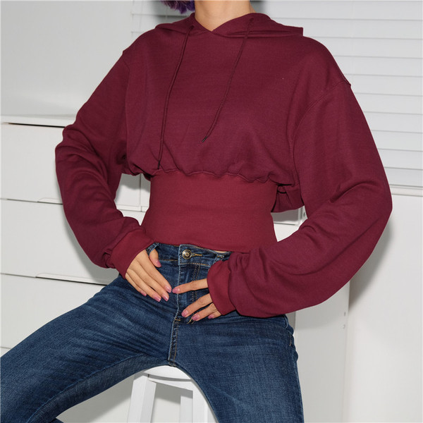 Sportos-alkalmi női pulóver kapucnival több színben