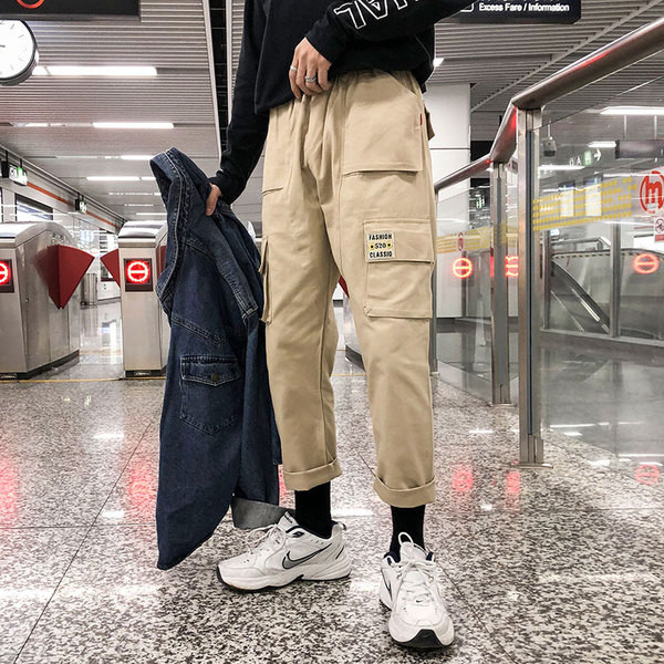 Férfi alkalmi nadrág három színben emblémával