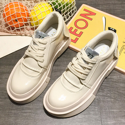 Καθημερινά γυναικεία αθλητικά παπούτσια σε τρία χρώματα