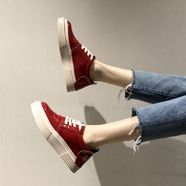 Καθημερινά γυναικεία αθλητικά παπούτσια σε τρία χρώματα