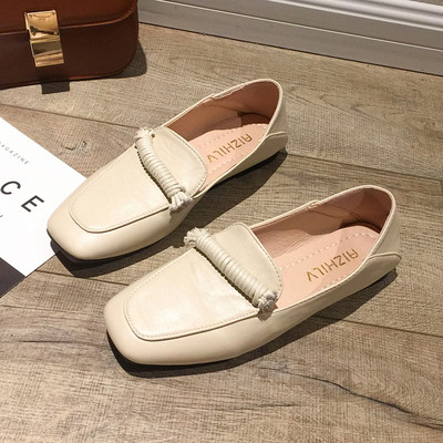 Γυναικεία μοκασίνια από έκο δερμα  σε δύο χρώματα - μαύρο και μπεζ