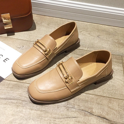 Γυναικεία μοντέρνα μοκασίνια  σε τρία χρώματα με πόρπη