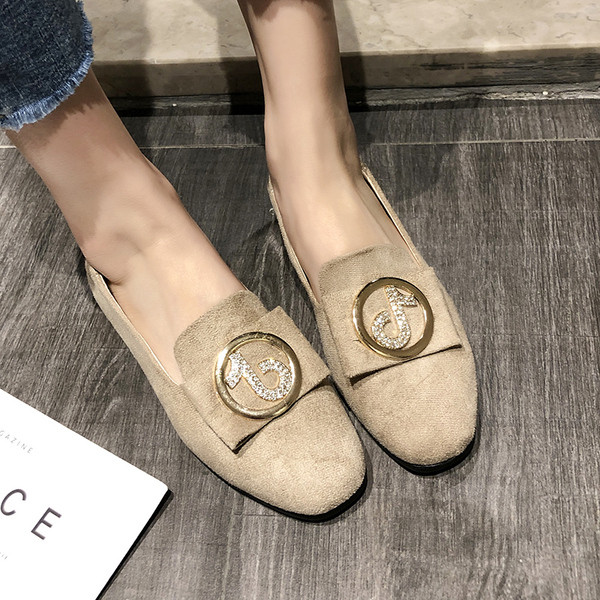 Aktuális női mokaszinok öko velúrból, két színben