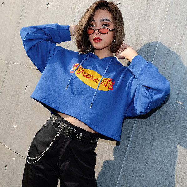 Καθημερινό γυναικέιο φούτερ με  εκτύπωση σε μπλε χρώμα