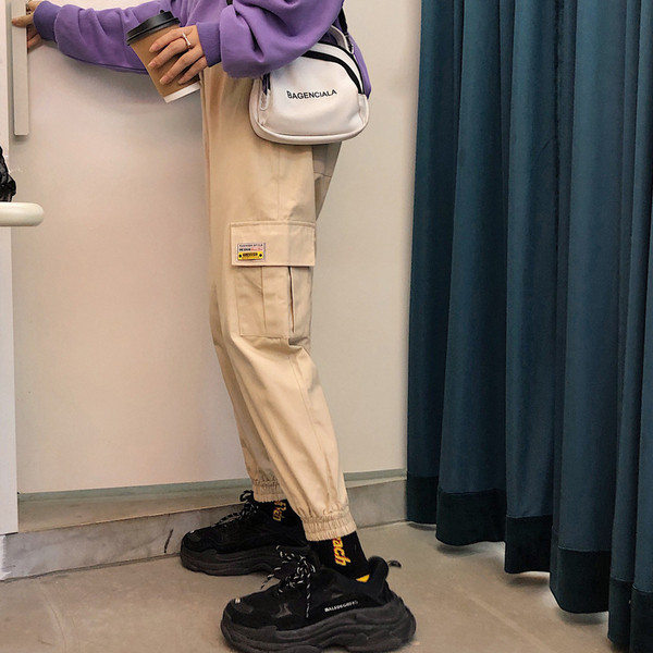 Pantaloni barbatesti la moda in mai multe culori