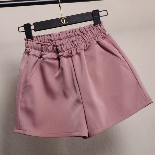 Alkalmi női rövidnadrág zsebekkel több színben