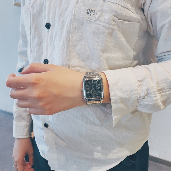 Ceas barbatesc cu curea metalica in patru culori