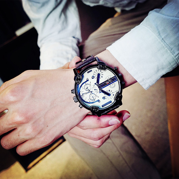 Férfi napi karóra négy színben