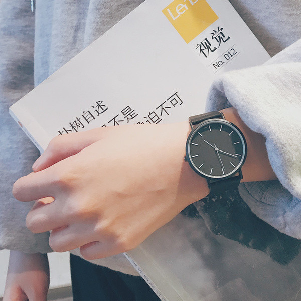 Férfi vízálló karóra három színben