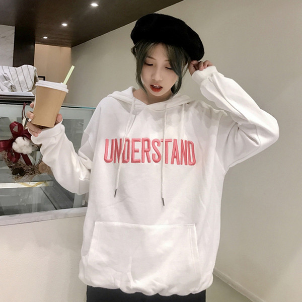 Női pulóver rózsaszín és fehér felirattal