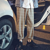 Modern férfi kockás nadrág két színben széles modellben