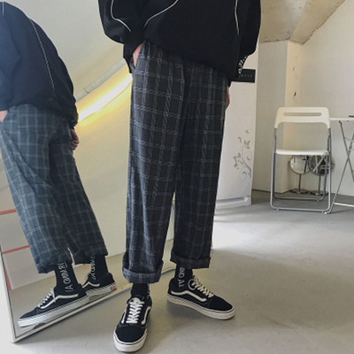 Modern férfi kockás nadrág két színben széles modellben