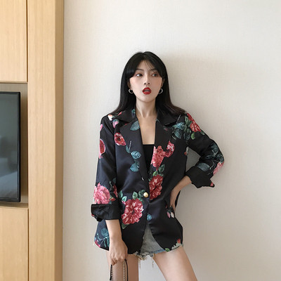 Stílusos női kabát virágmotívummal, két színben