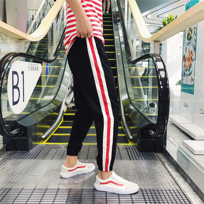 Мъжки спортен панталон в няколко цвята с цветен кант