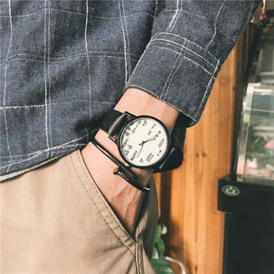 Ακαθημερινό ρολόι για άνδρες με  δερμάτινο λουράκι σε τρια χρώματα