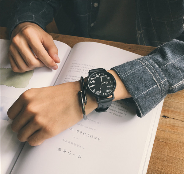 Férfi napi karóra műbőr szíjjal, három színben