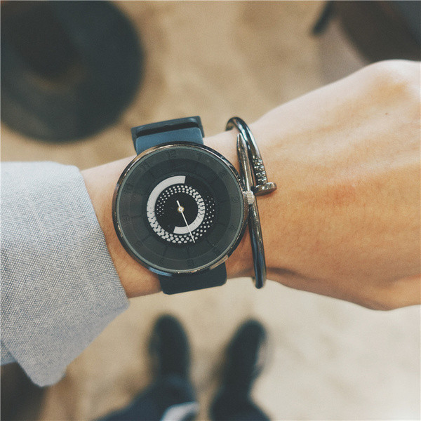 Ανδρικό ρολόι έξι χρωμάτων με οικολογικό δερμάτινο λουράκι