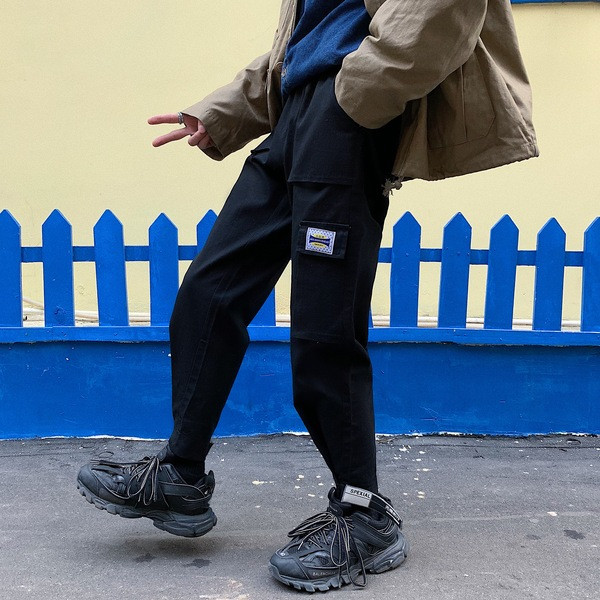 Alkalmi férfi nadrág két színben matricával