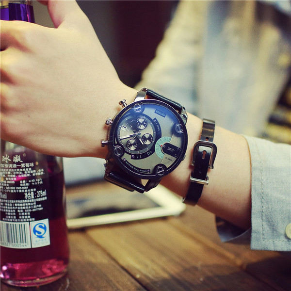 Ceas bărbătesc elegant în negru și maro