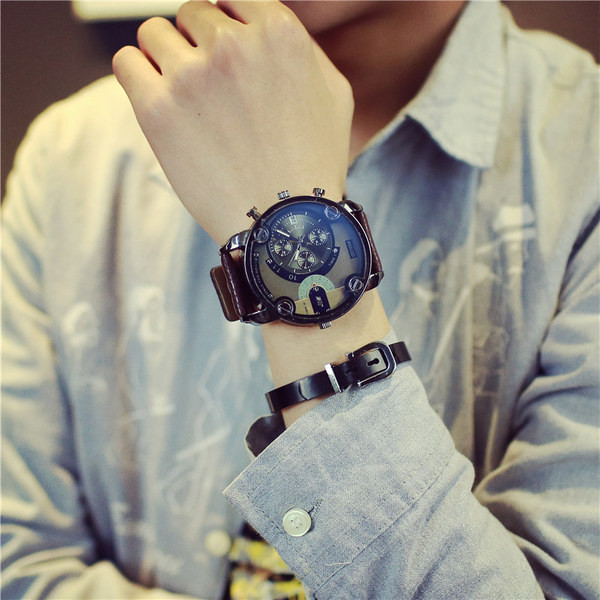 Ceas bărbătesc elegant în negru și maro