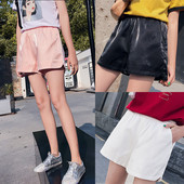 Alkalmi női rövidnadrág elasztikus derékkal, három színben