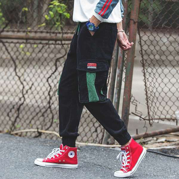 Férfi alkalmi nadrág két színben nyakkendővel