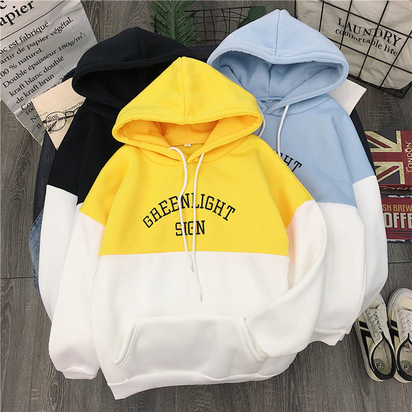 Hétköznapi női pulóver, különböző színű felirattal