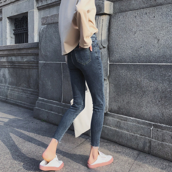 Stílusos női farmer, magas derékkal