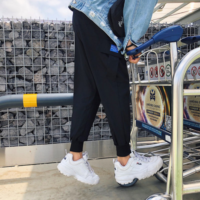 Μοντέρνα ανδρικά παντελόνια σε δύο χρώματα