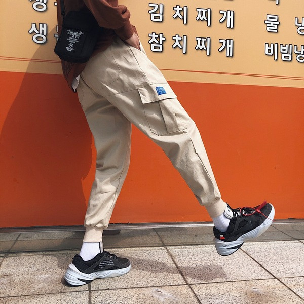 Μοντέρνα ανδρικά παντελόνια σε δύο χρώματα