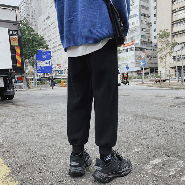 Alkalmi férfi nadrág két színben emblémával