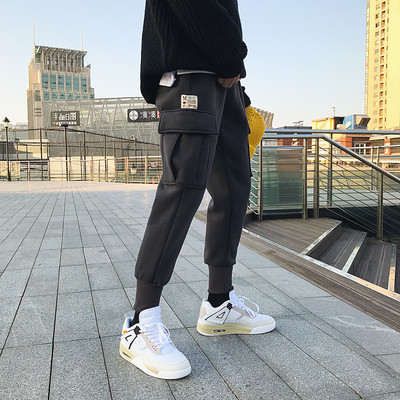 Μοντέρνα ανδρικά αθλητικά παντελόνια σε δύο χρώματα